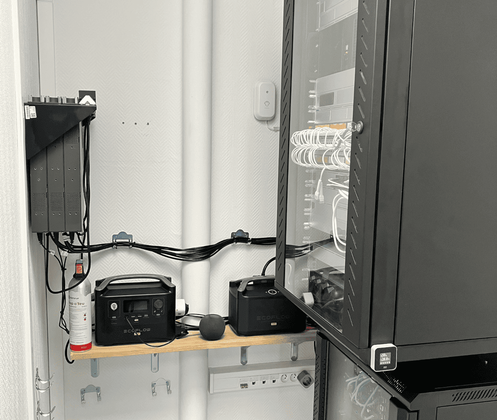 Photo of the micro-datacenter